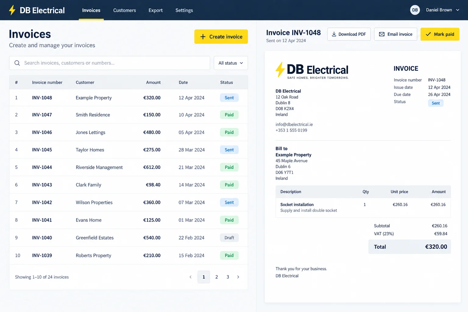 Invoice list with a printable invoice and payment status